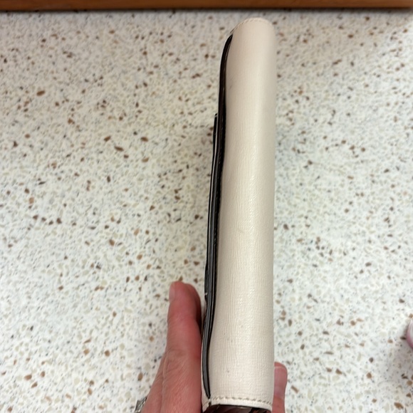 Coach White Leather Long Wallet - Picture 12 of 17